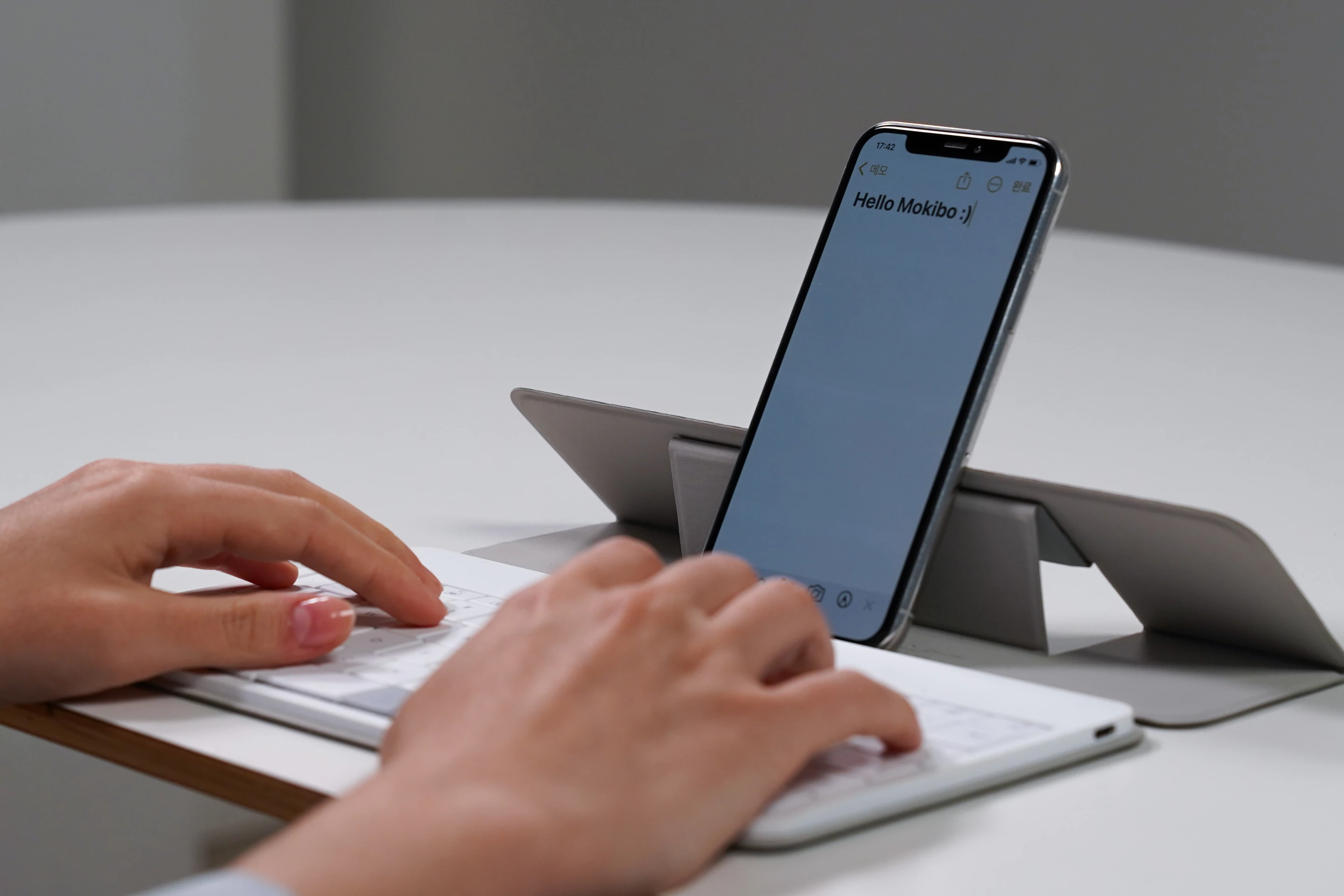 Double-duty Fusion Keyboard 2.0 hides its trackpad beneath